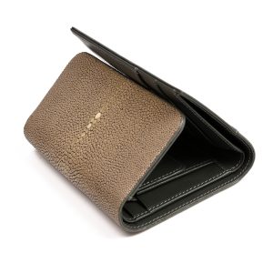 mini pochette galuchat sable 2