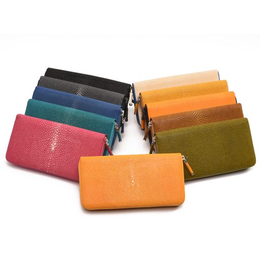 pochettes zip en galuchat