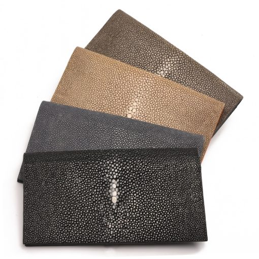 black-long-wallet-in-polished-stingray