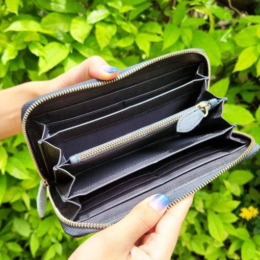 Long wallet with zip closure in stingray, Steel color - Image 4
